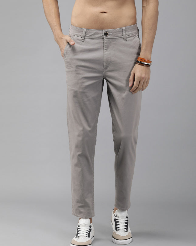 Roadster The Lifestyle Co Men Grey Budford Tapered Fit Solid Chinos - MALL