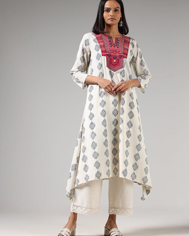 Utsa Off White Ikat Embroidered Kurta - MALL