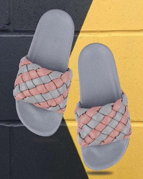 AMACLASS Textured Round-Toe Slides - MALL