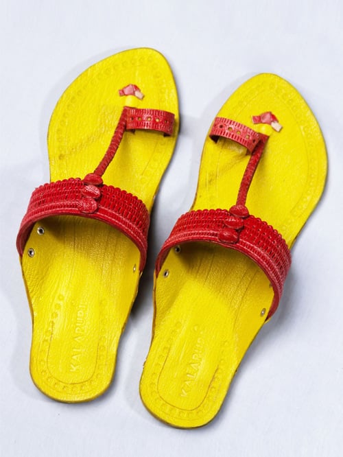 Kalapuri Women's Red Kolhapuri Sandals - MALL