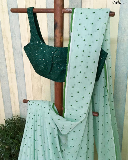 Green pakhi